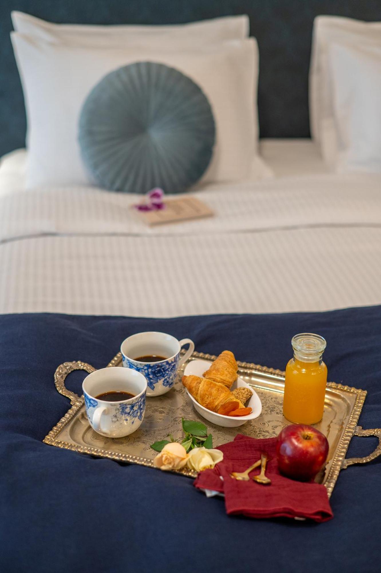 Ira - Ηρα Hotel Kalamata Ngoại thất bức ảnh