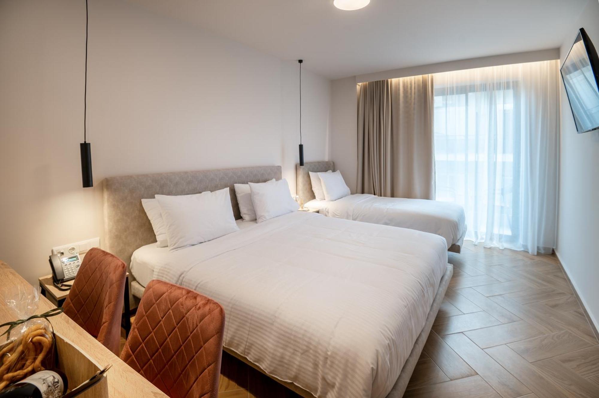 Ira - Ηρα Hotel Kalamata Ngoại thất bức ảnh