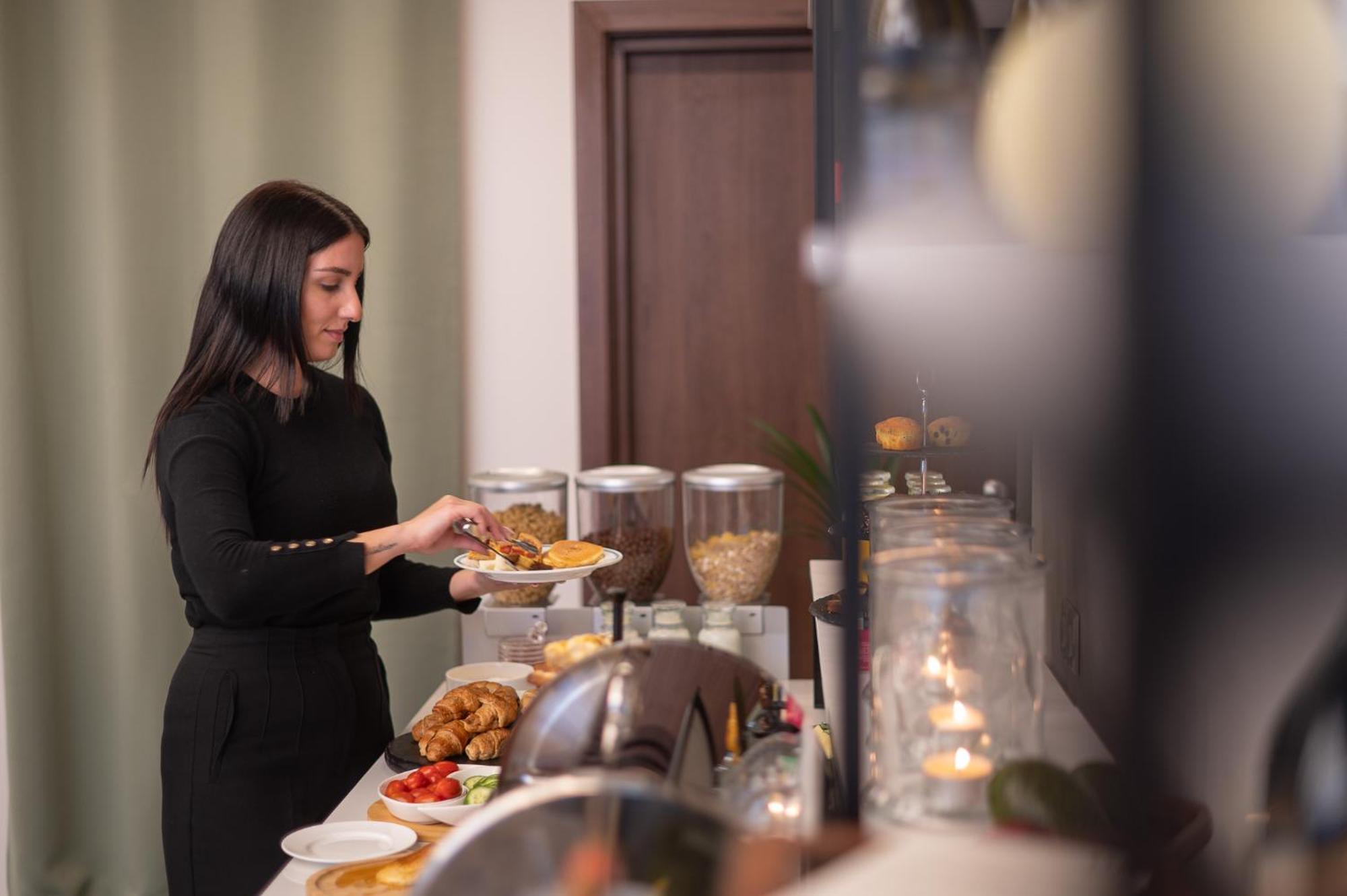 Ira - Ηρα Hotel Kalamata Ngoại thất bức ảnh