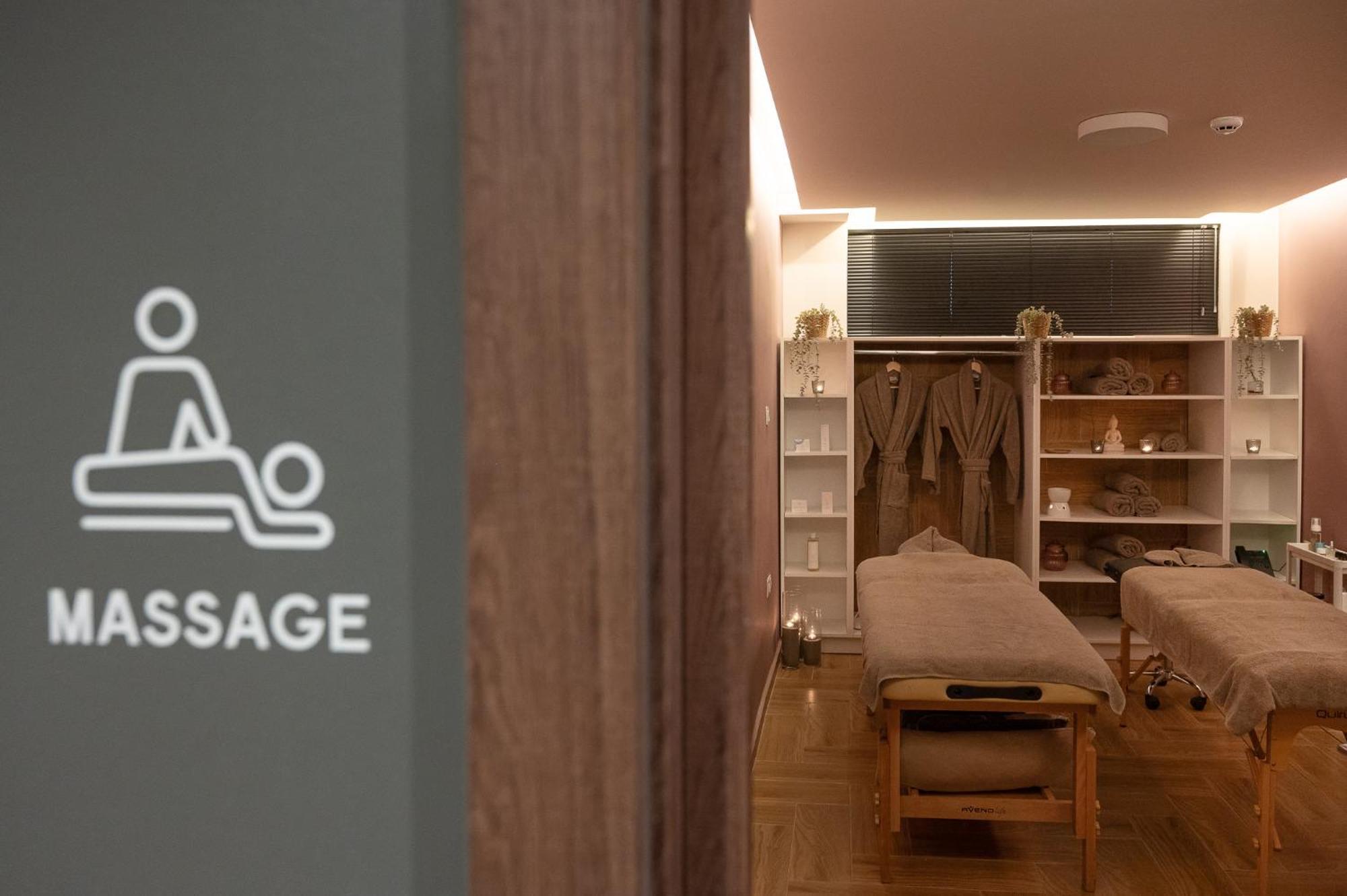 Ira - Ηρα Hotel Kalamata Ngoại thất bức ảnh