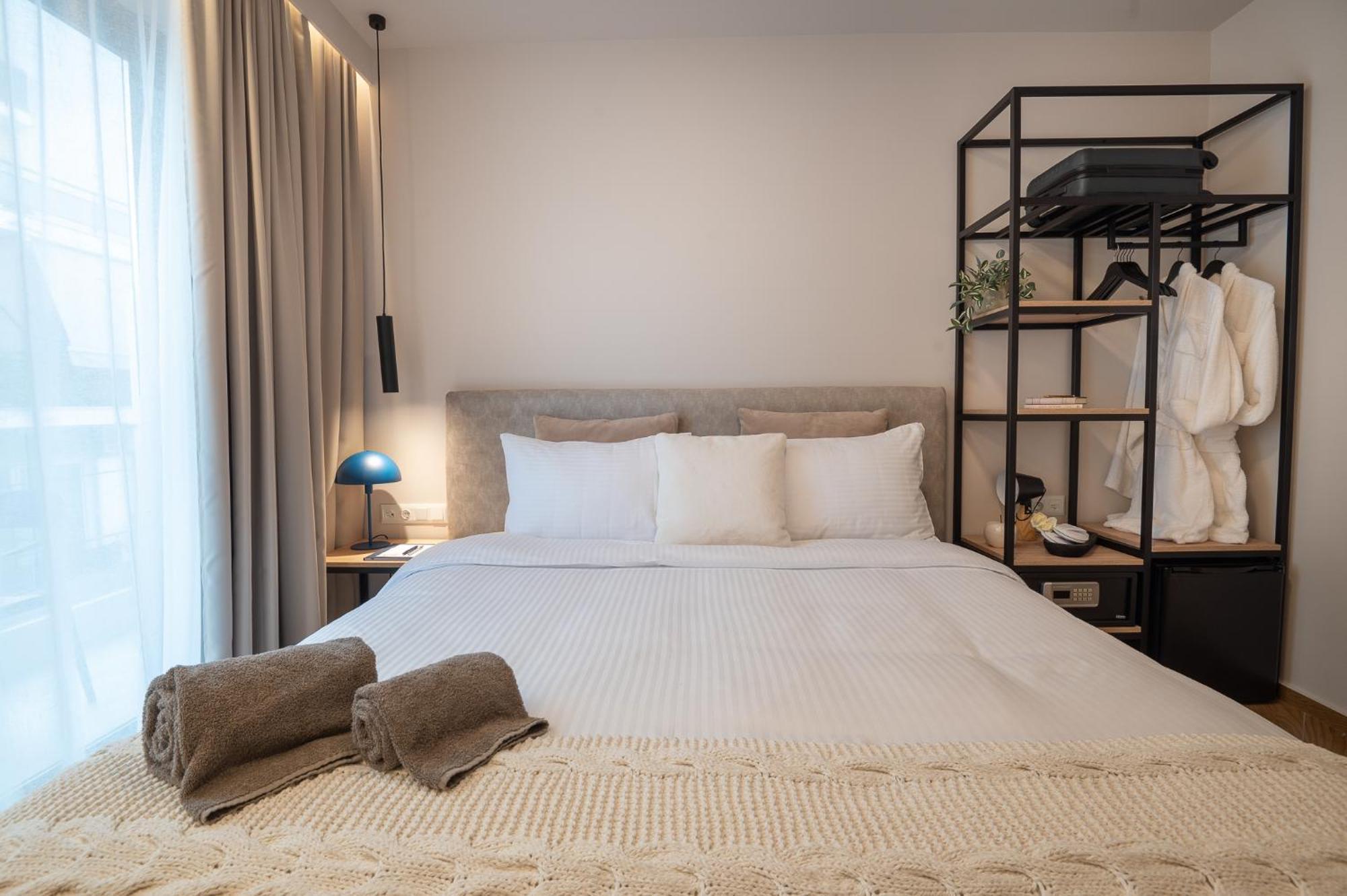 Ira - Ηρα Hotel Kalamata Ngoại thất bức ảnh